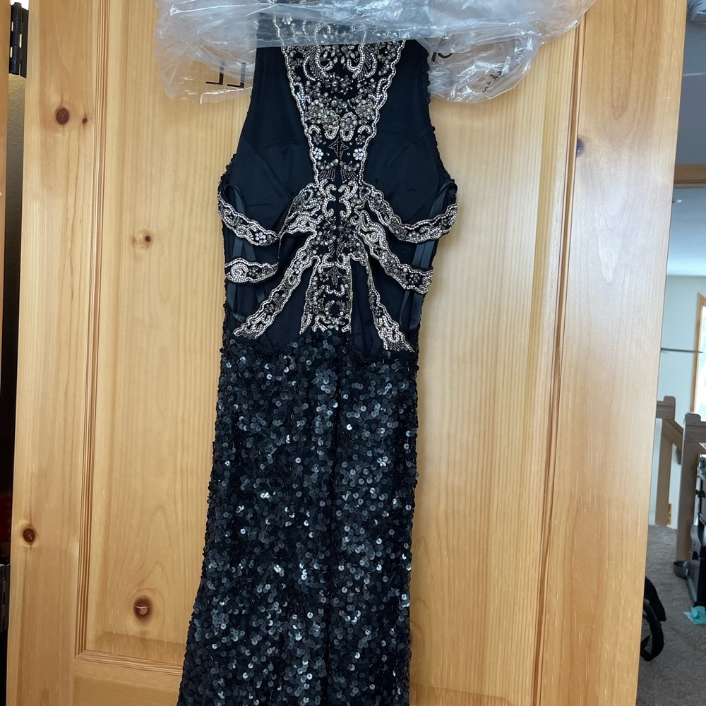 NWT Black Sequin SHERRI HILL🖤✨